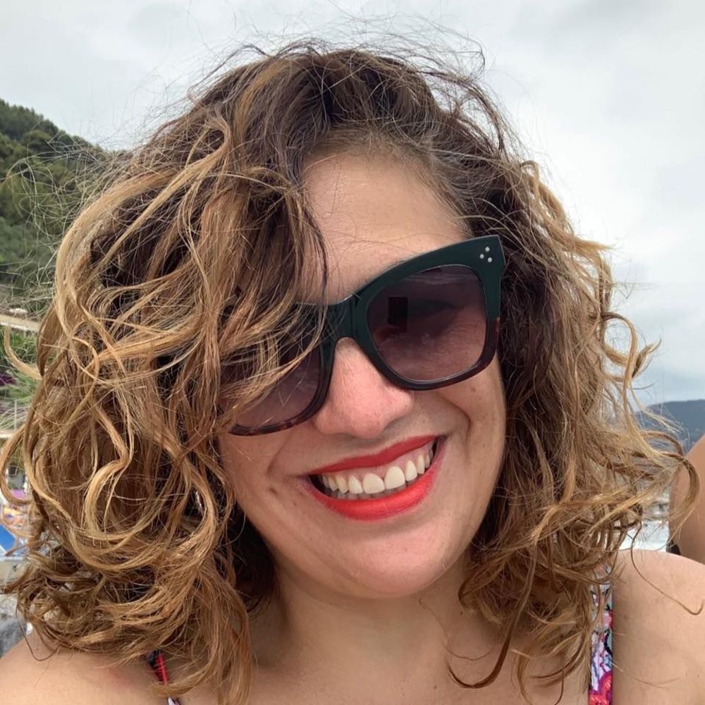 Meet your Posher, Monica